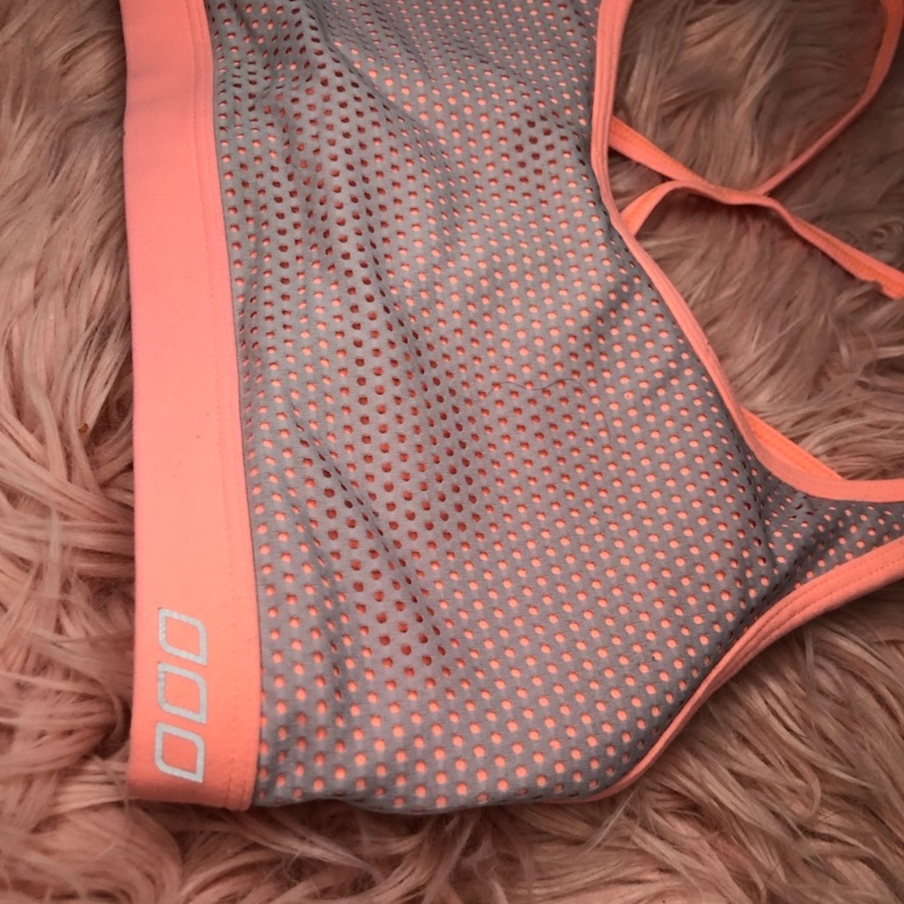 Lorna Jane Bra - NEW CONDITION